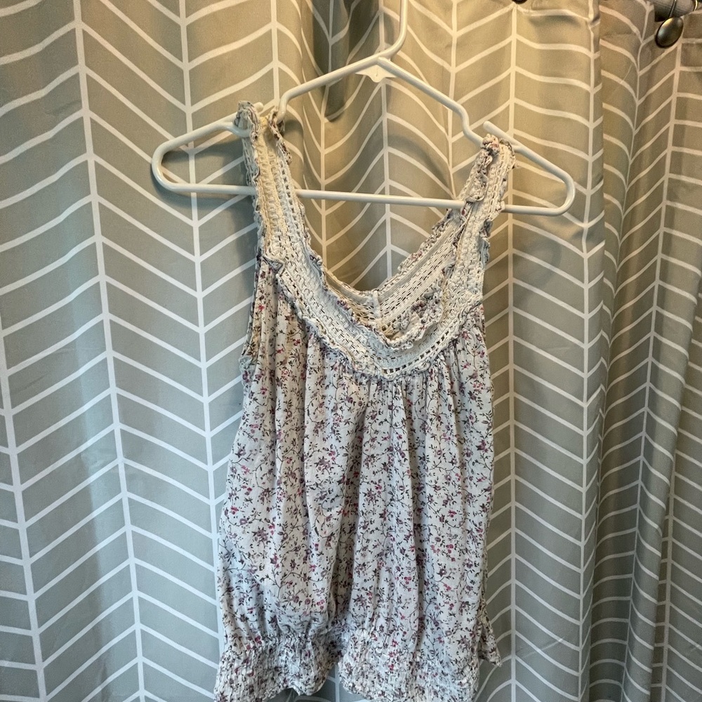 Passport floral tank